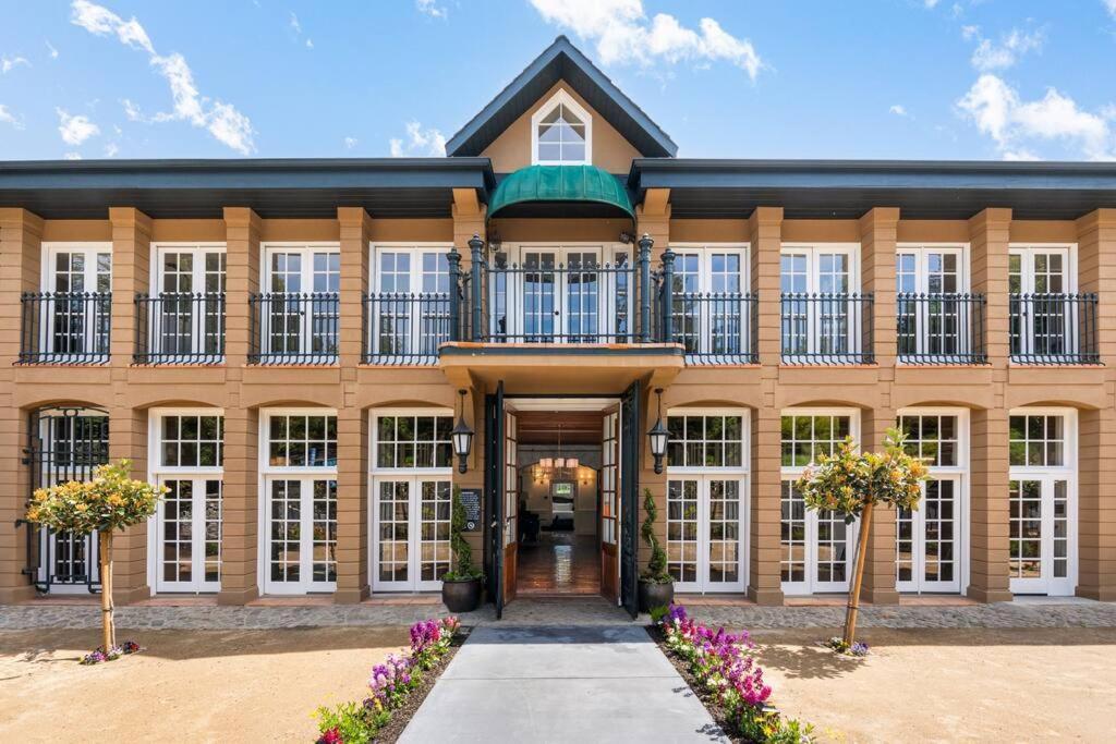 Stonehouse Inn, - Private King # 3 Appartamento *